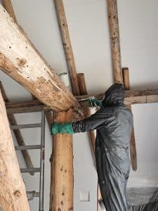 Behandeling van de balk op hoogte in Glimmen